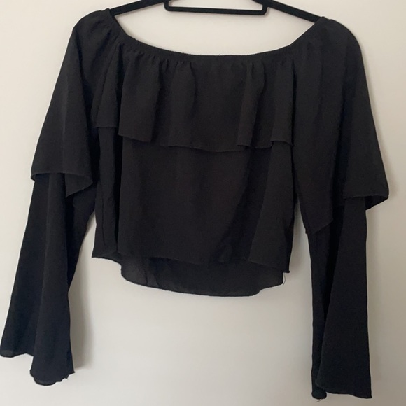 Black Flowy Off-Shoulder Long Sleeve Crop Top - Women’s M - Picture 2 of 4